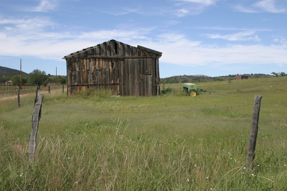Young, AZ Barn at Young, AZ photo, picture, image (Arizona) at city