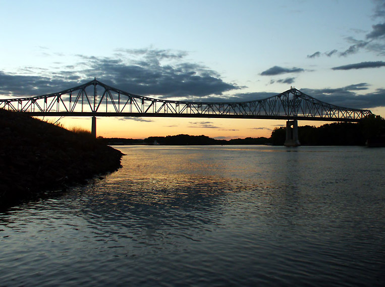 Winona, MN Interstate Bridge at Winona photo, picture, image