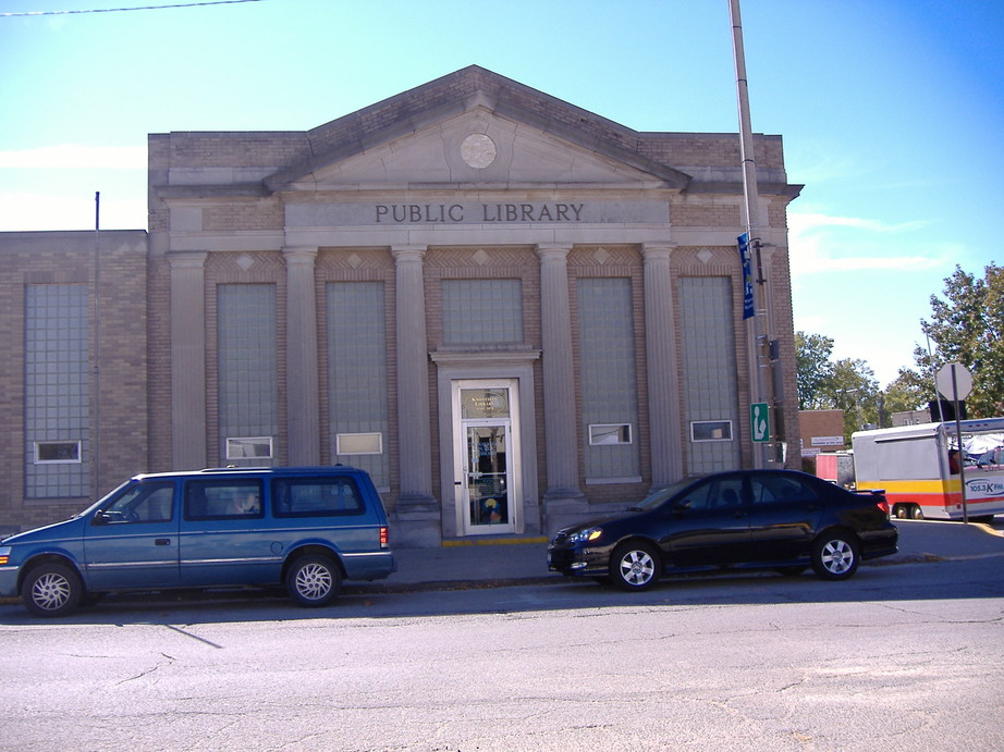 Knoxville, IL Library photo, picture, image (Illinois) at
