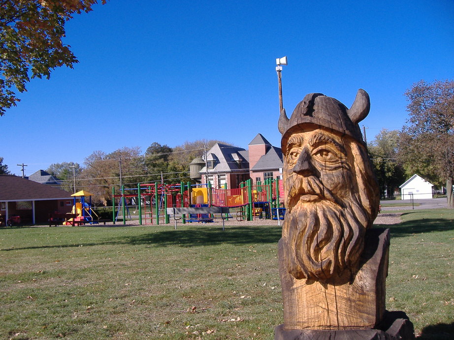 Cambridge, IL College Park Library Viking photo, picture, image