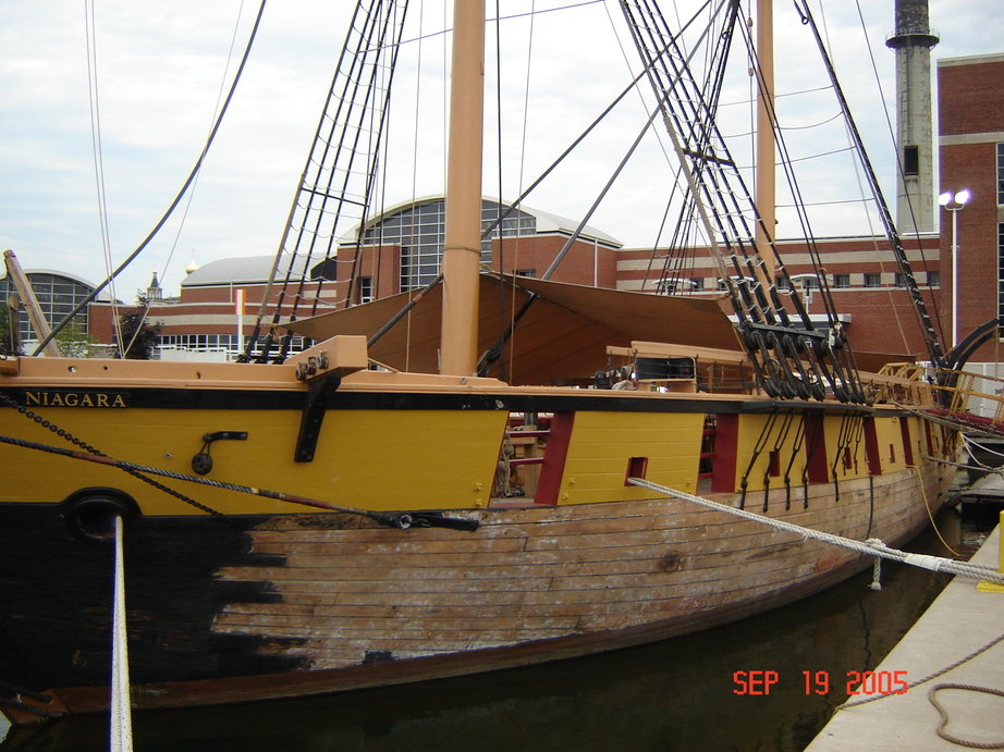 Erie, PA Flagship Niagara photo, picture, image (Pennsylvania) at