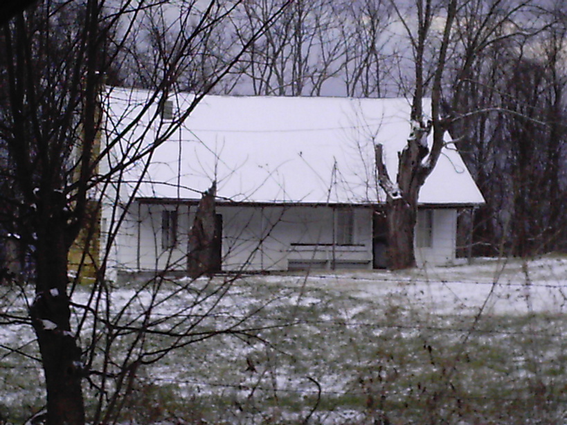 Byrdstown, TN old house in Byrdstown photo, picture, image (Tennessee