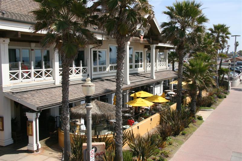 Huntington Beach, CA Oceanfront Outdoor Dining near the Huntington Beach Pier photo, picture