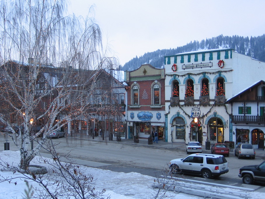 Leavenworth, WA Christmas time photo, picture, image (Washington) at