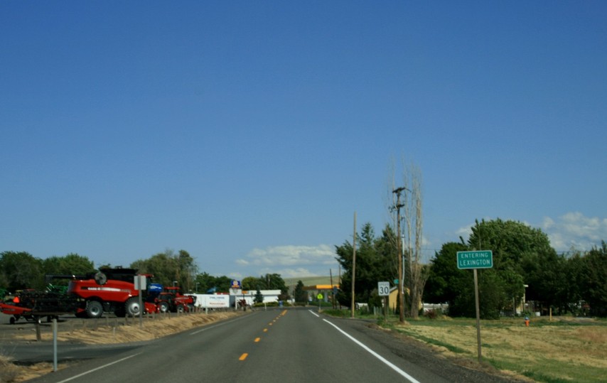 Lexington, OR tractors.... photo, picture, image (Oregon) at city