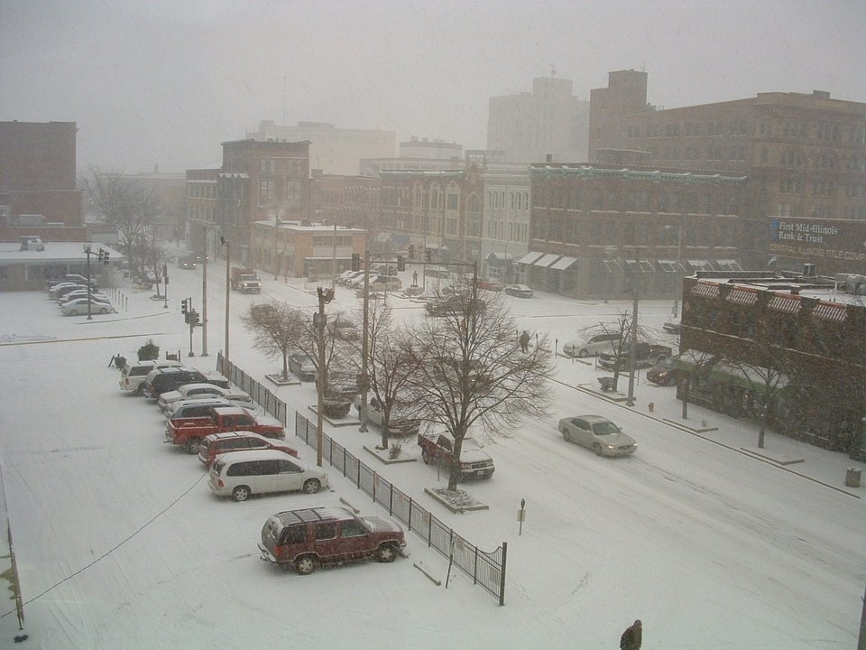 Decatur, IL Feb 6 07 snowstorm in Decatur IL downtown view from