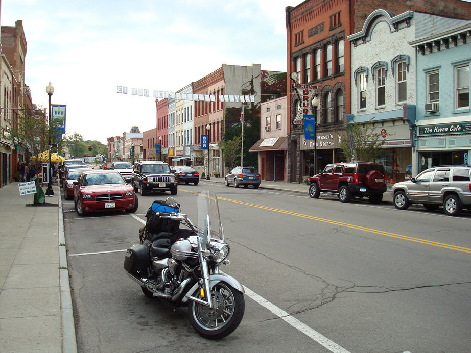 Penn Yan, New York My hometown! Penn yan, Favorite places, Lake