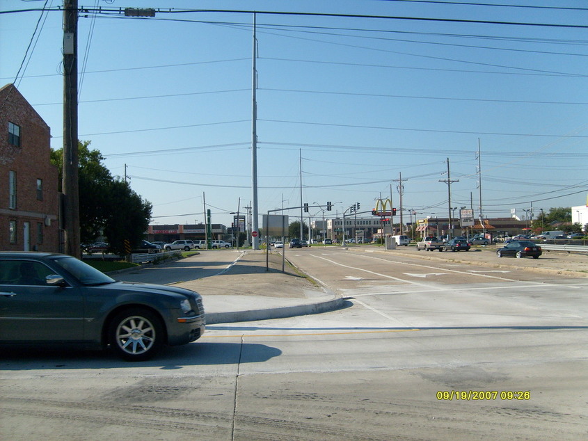 Metairie, LA Severn W Esplanade, Metairie looking south photo