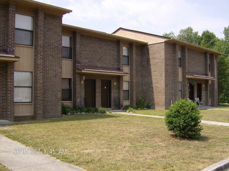 Algood, TN Algood Manor Apartments photo, picture, image (Tennessee