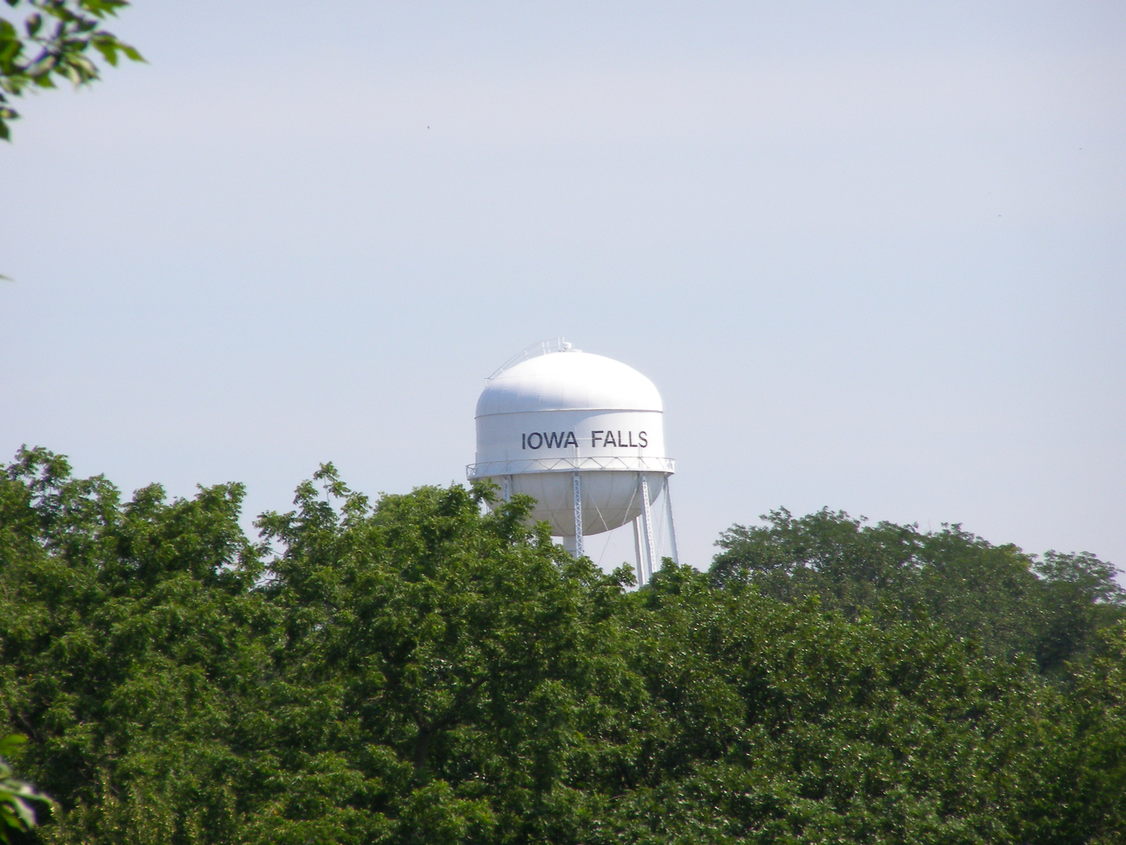 Iowa Falls, IA Iowa Falls Water Tower photo, picture, image (Iowa) at