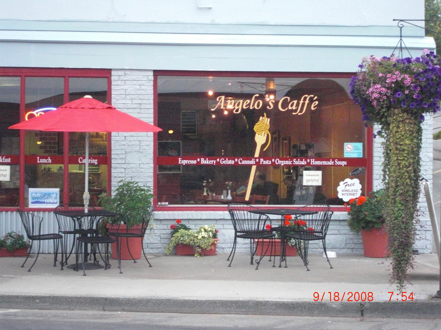Oak Harbor, WA Angelo's Caffe on Pioneer Way in Downtown Oak Harbor