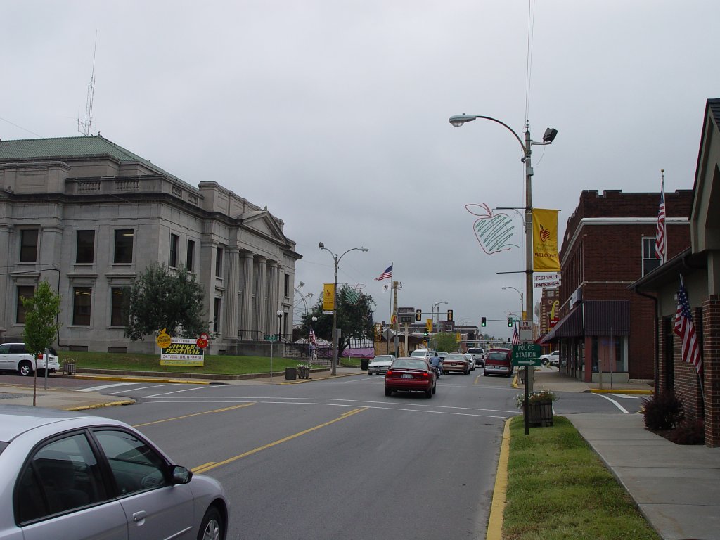 Murphysboro, IL Looking west down Hwy 149 (Walnut St.) photo, picture