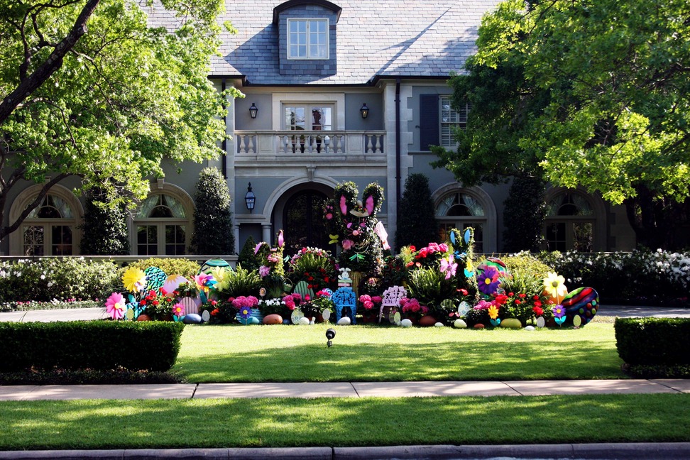 Highland Park, TX Easter on Beverly Drive, Highland Park, Texas photo, picture, image (Texas