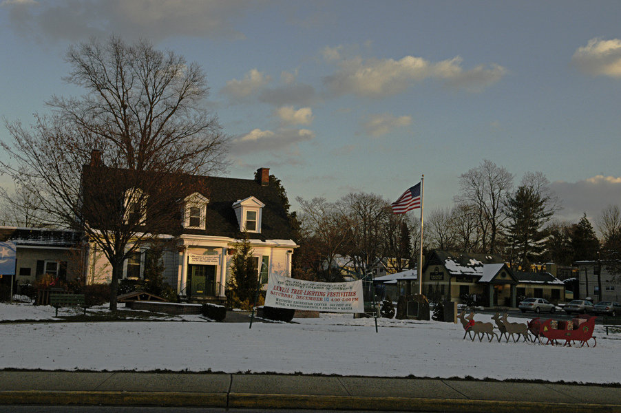 Westbury, NY Community Center of Westbuty, NY banner announcing