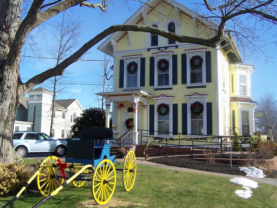 Cheshire, CT Vic House Tavern, Cheshire photo, picture, image