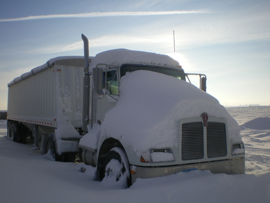 Albert City, IA Covered Semi near AC photo, picture, image (Iowa) at