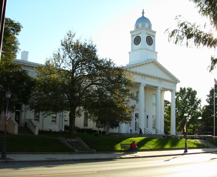 Lexington, MO Courthouse famous for Civil War cannonball embedded in