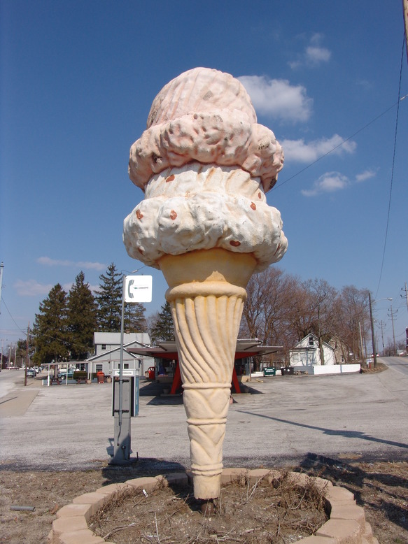 North Judson, IN DNS Drive in Ice cream cone on Main St photo