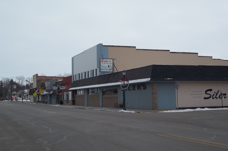 Breckenridge, MI Local Grocery Store. People come from miles around