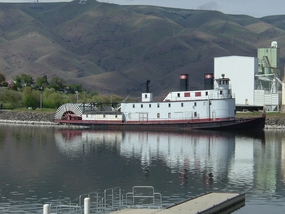 Lewiston, ID The JeanOld riverboat that once ran up and down the