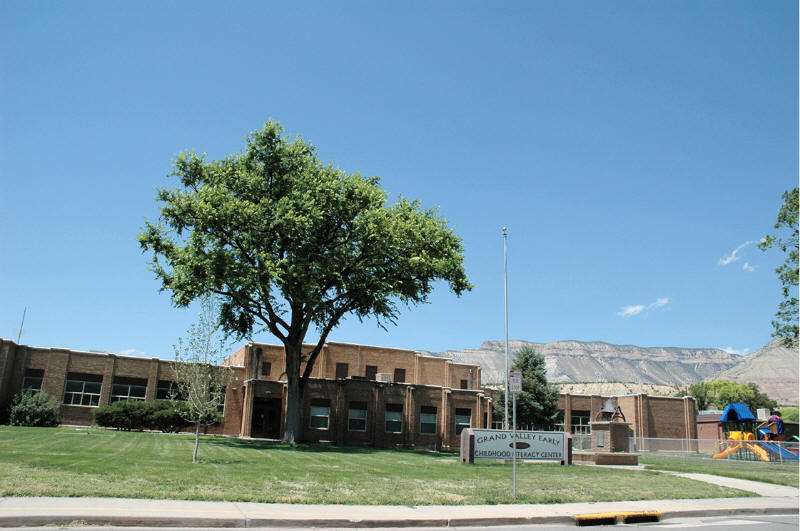 Parachute, CO school photo, picture, image (Colorado) at