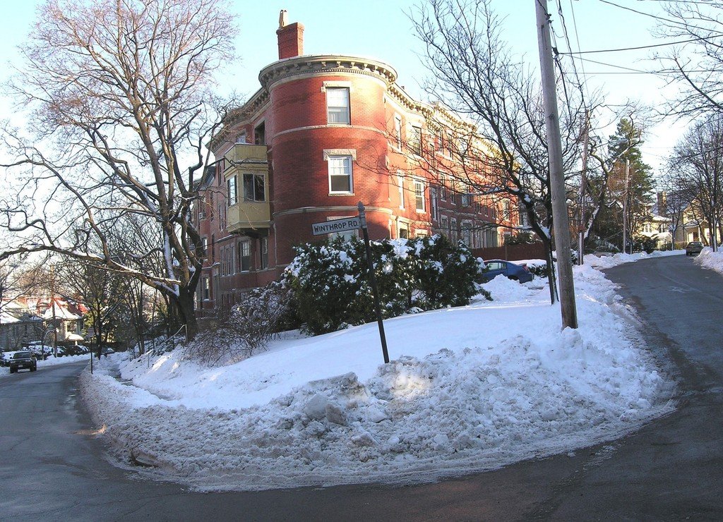 Brookline, MA Winthrop Rd at Colbourne Crescent photo, picture, image