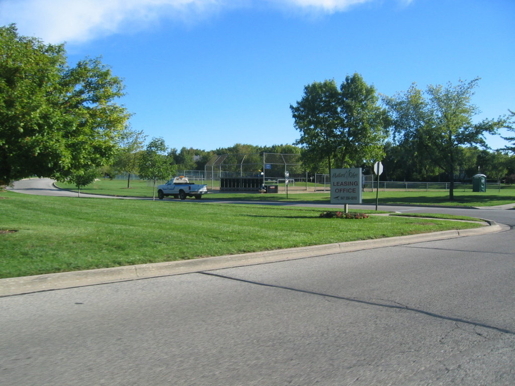 Lindenhurst, IL Mallard Ridge Park photo, picture, image (Illinois) at