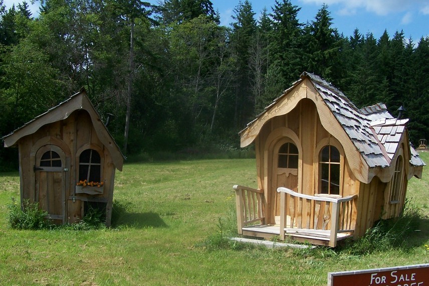 Bainbridge Island, WA Play Houses For Sale on High School Road photo