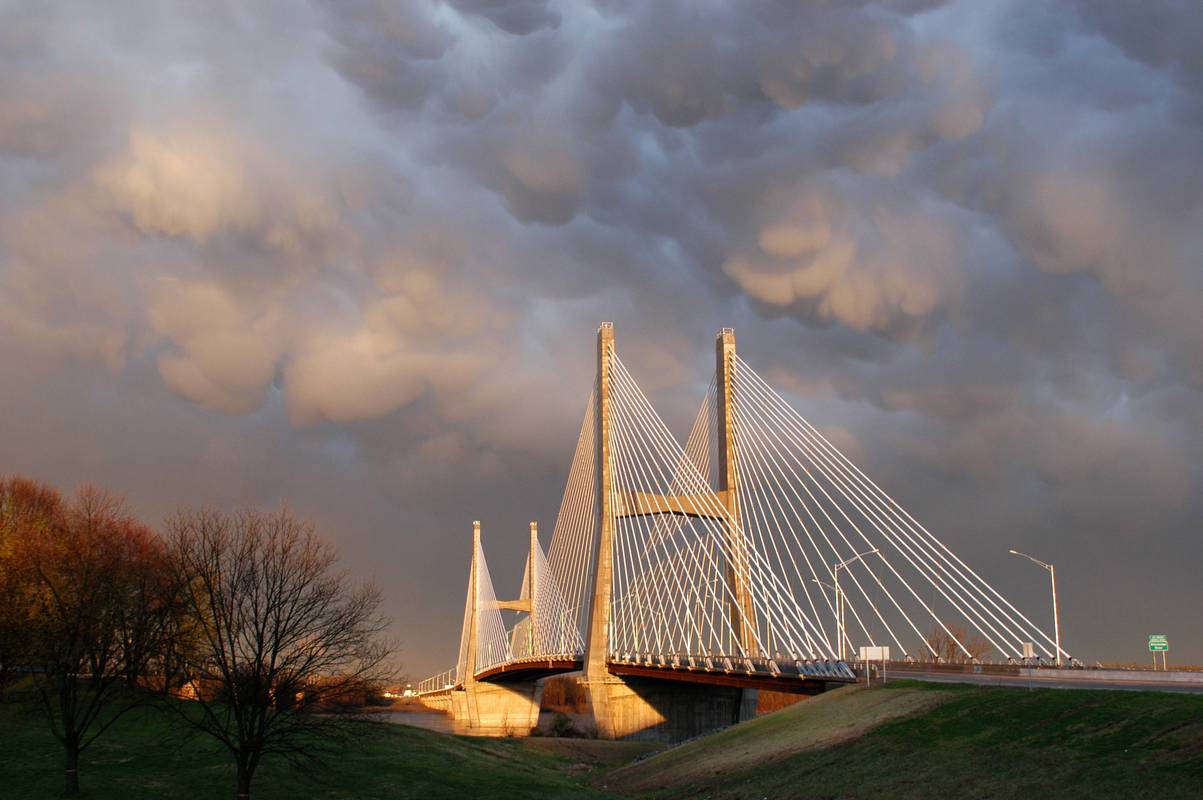 Cape Girardeau, MO Bill Emerson Memorial Bridge over the Mississppi