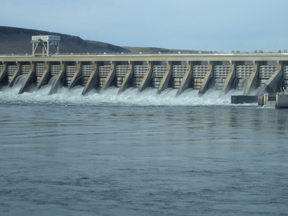 Umatilla, OR McNary Dam in Umatilla Oregon photo, picture, image