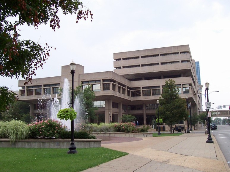 Louisville, KY Southeast Christian Church largest congregation in