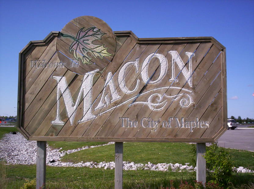 Macon, MO Macon City Limit Sign photo, picture, image (Missouri) at