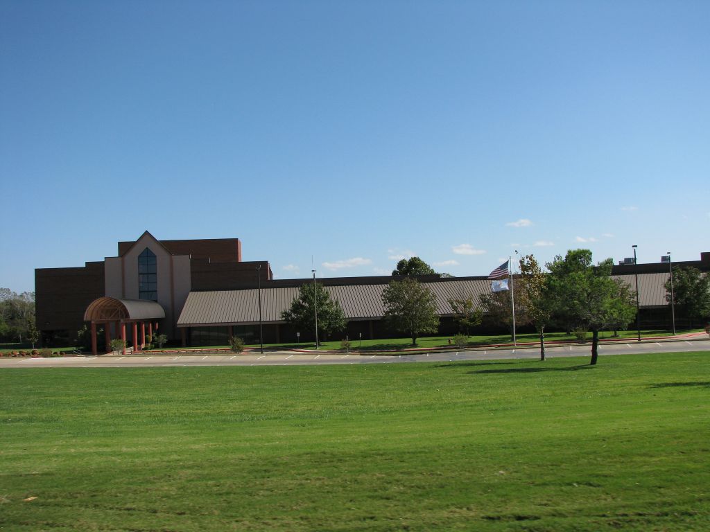 Duncan, OK Simmons Center Recreation Facility photo, picture, image