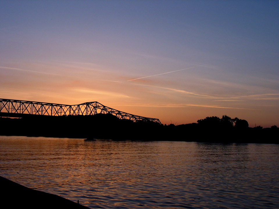 Huntington, WV Sunset on the Ohio River from Harris Riverfront Park