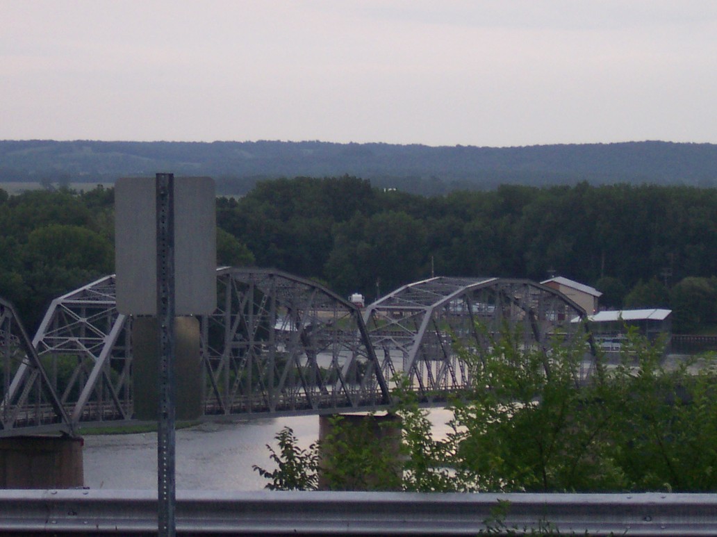 Louisiana, MO Louisiana Bridge photo, picture, image (Missouri) at