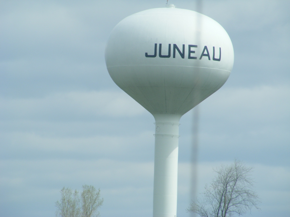 Juneau, WI Juneau water tower photo, picture, image (Wisconsin) at