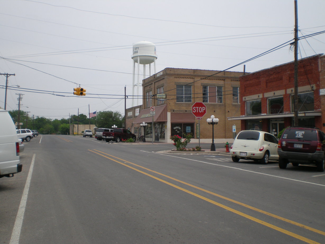 Royse City, TX Looking east while standing in the center of town
