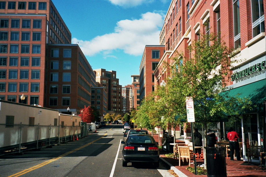 Alexandria, VA New urbanist mixeduse development near Alexandria