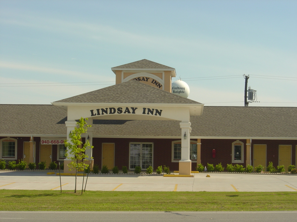Lindsay, TX Lindsay Inn photo, picture, image (Texas) at