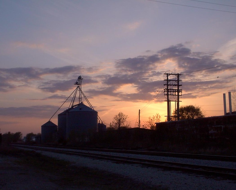 Wilton, IA Sunset View Duffe Grain Elevator 2005 photo, picture