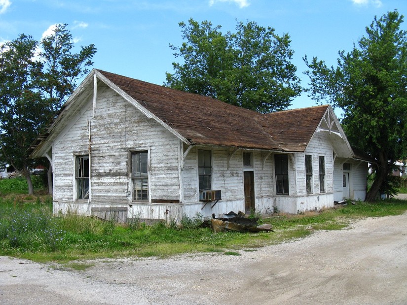 Highland, KS Old Train Depot photo, picture, image (Kansas) at city