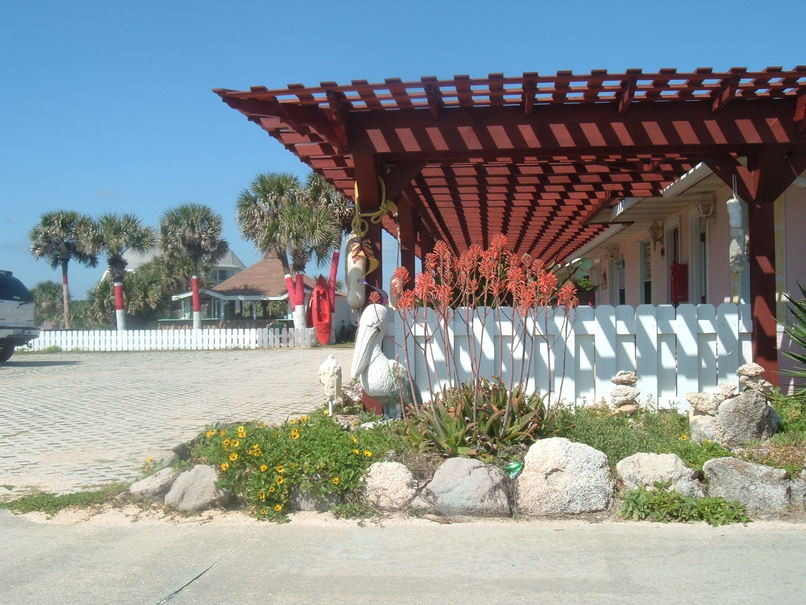 Beverly Beach, FL The Si Como No Inn Beverly Beaches only Inn