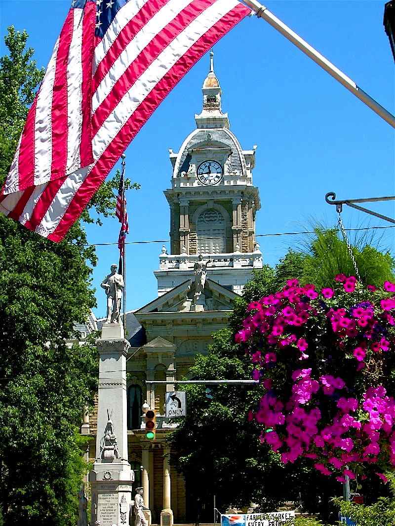 Cambridge, OH Courthouse photo, picture, image (Ohio) at