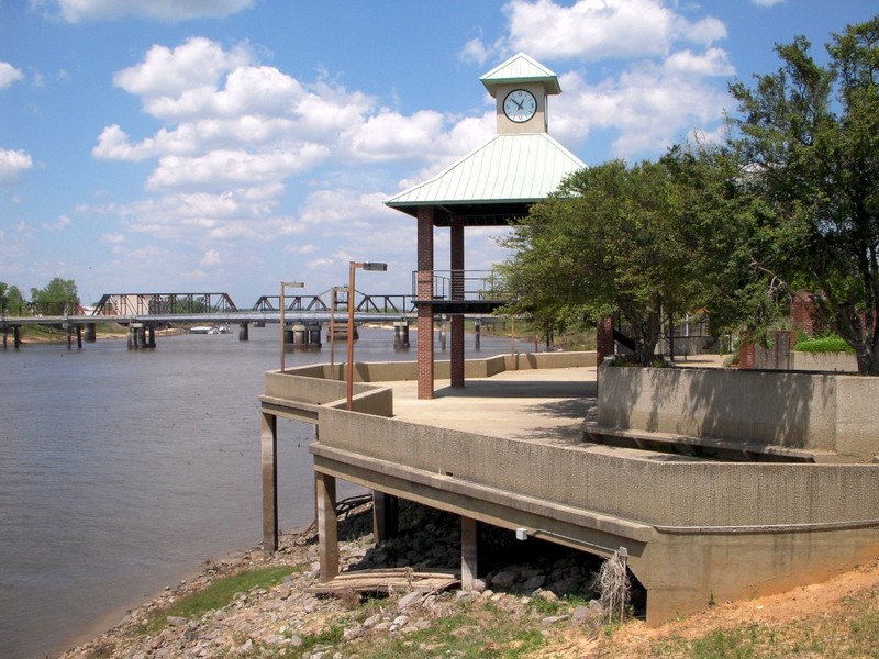 Monroe, LA Ouachita riverwalk observation deck Monroe Downtown
