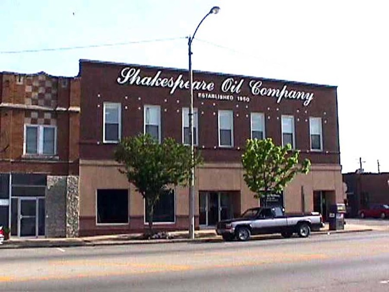 Salem, IL Shakespeare Oil photo, picture, image (Illinois) at city