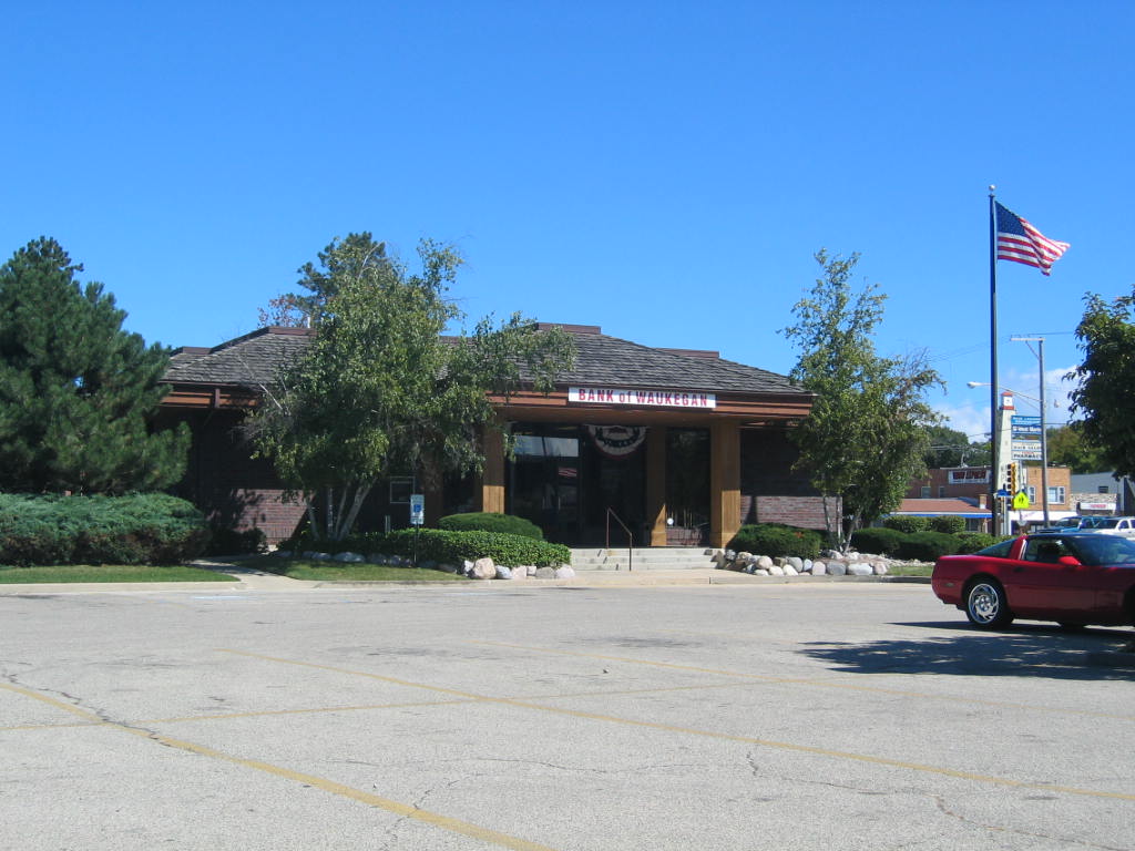 Winthrop Harbor, IL Sheridan Road at 7th Bank of Waukegan, Winthrop