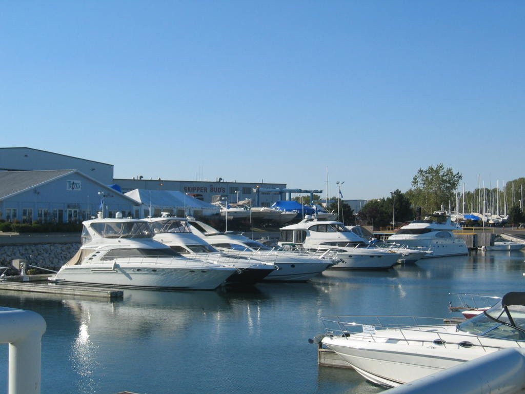 Winthrop Harbor, IL North Point Marina Skipper Bud's boats for sale