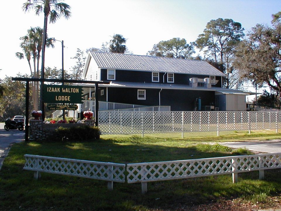 Yankeetown, FL Izaak Walton Lodge restaurant 63rd and Riverside Drive