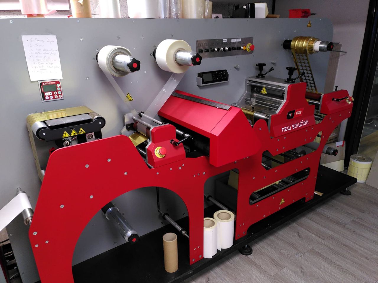 Used printing machine NEWSOLUTION LABEL FINISHER ref.71029 www.coci