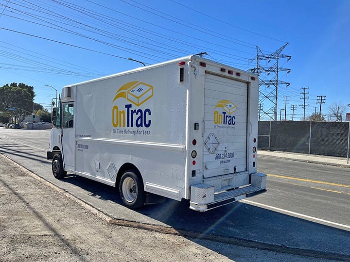 1998 Freightliner Utilimaster Step Van #2398 - PCW Cars